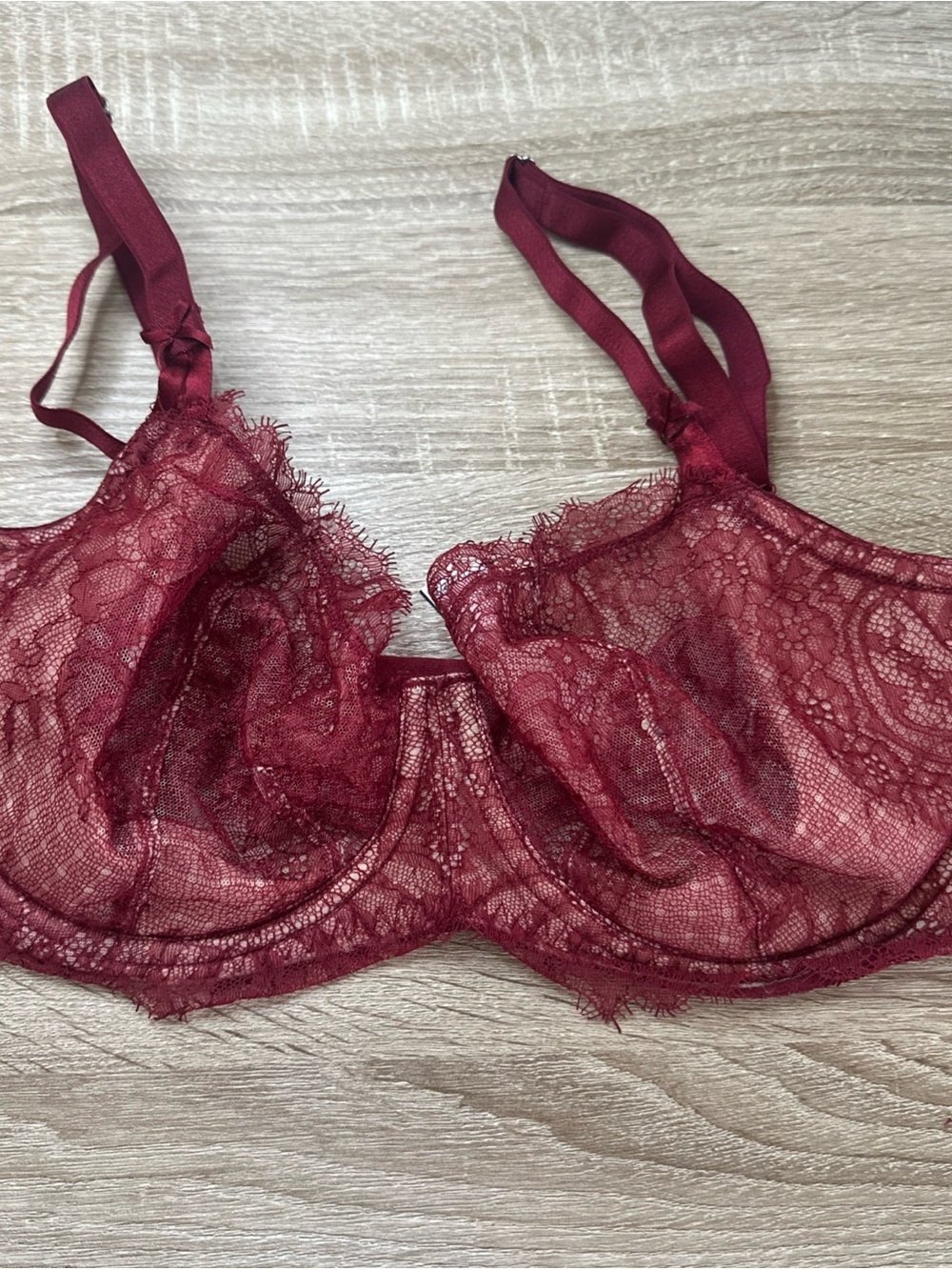 Victoria’s Secret Dream Angels Push-Up Without Padding Size 36DD Burgundy Lace